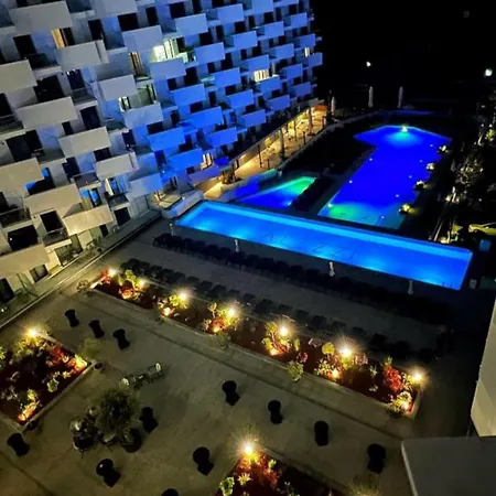 Infinity & Prima Linie La Mare, Piscina Infinity La Etaj 11 Panorama Navodari